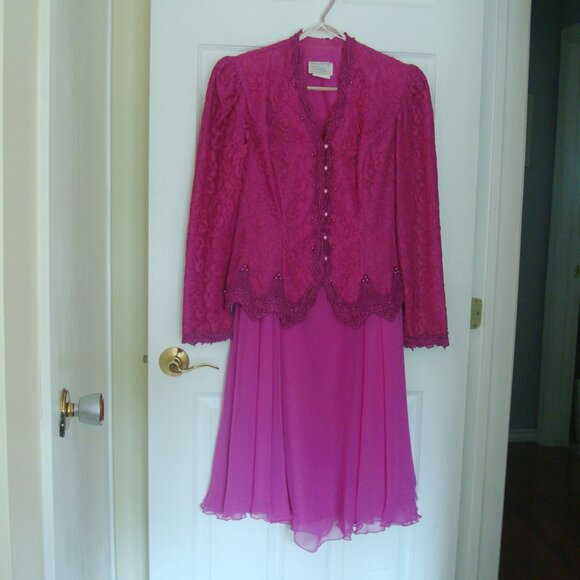 Zacks Sz 13-14 Fuschia 2 Piece Dress Vintage 80s Skirt Jacket Suit Lace & Pearls - Picture 1 of 11